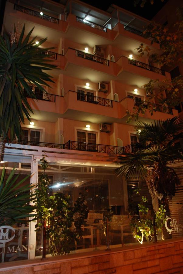 Hotel Mano Sarandë Buitenkant foto